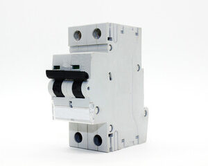 Double-pole MCB installation