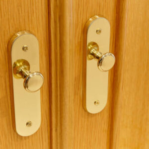 Cupboard handle installation/replacement